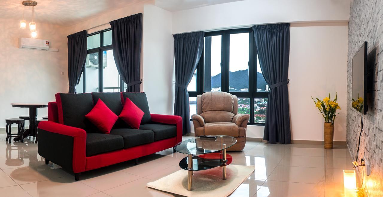 Lazy Traveler'S Suite By D Imperio Homestay George Town Exterior photo
